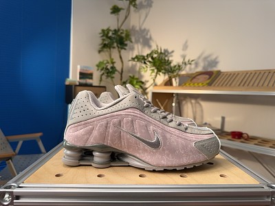 Shox R4-044  Shox R4-044